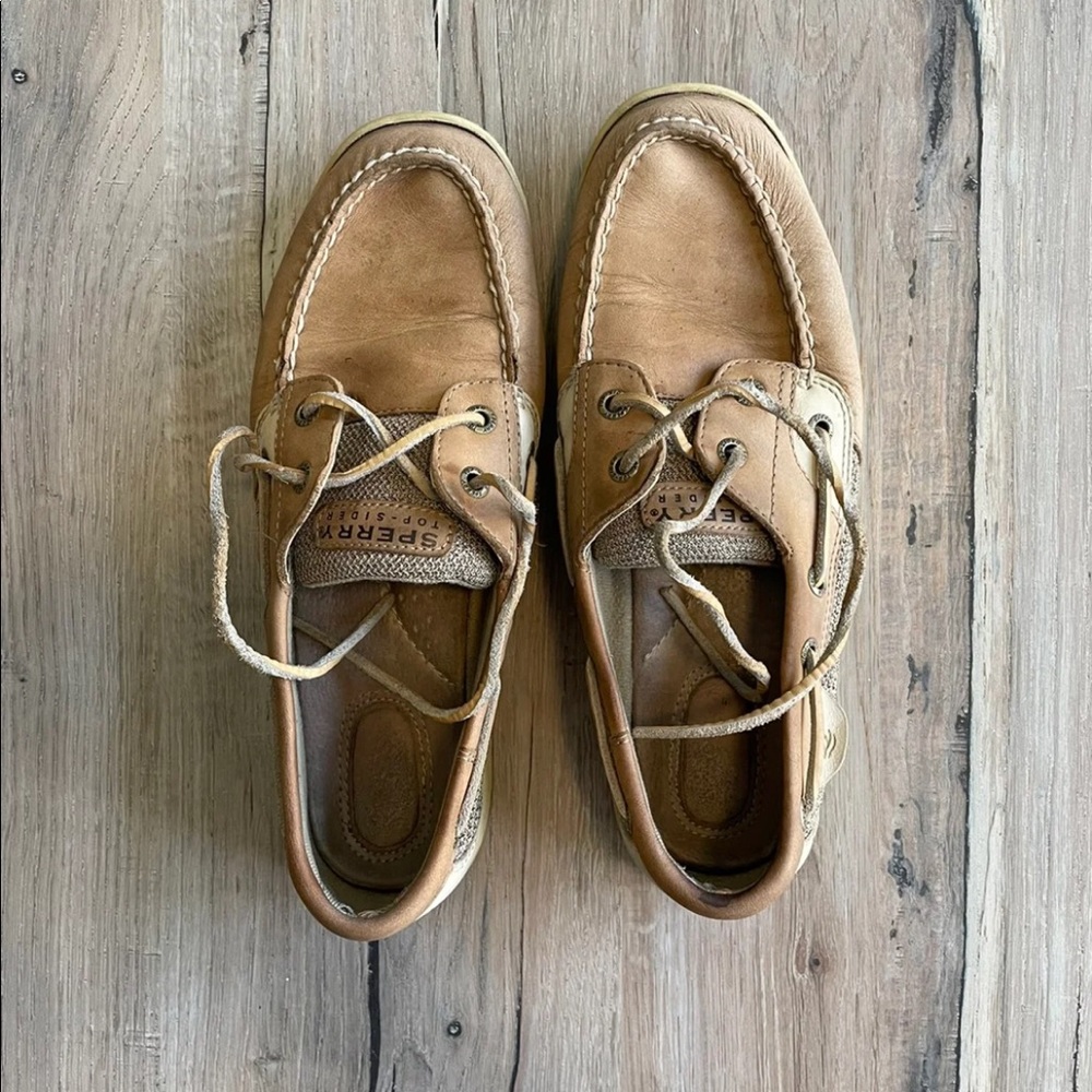 Women's Sperry's Size 9